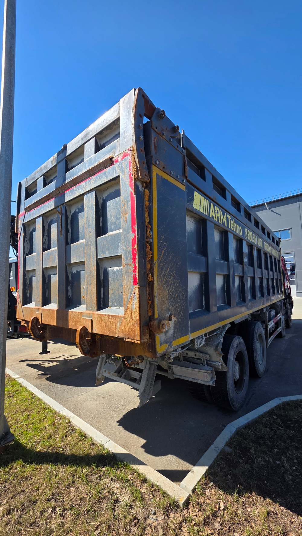 Howo ZZ* 8x4 Самосвал ZZ3407S3867E (Дизель, 9,7 л, 373 л.с, МТ)