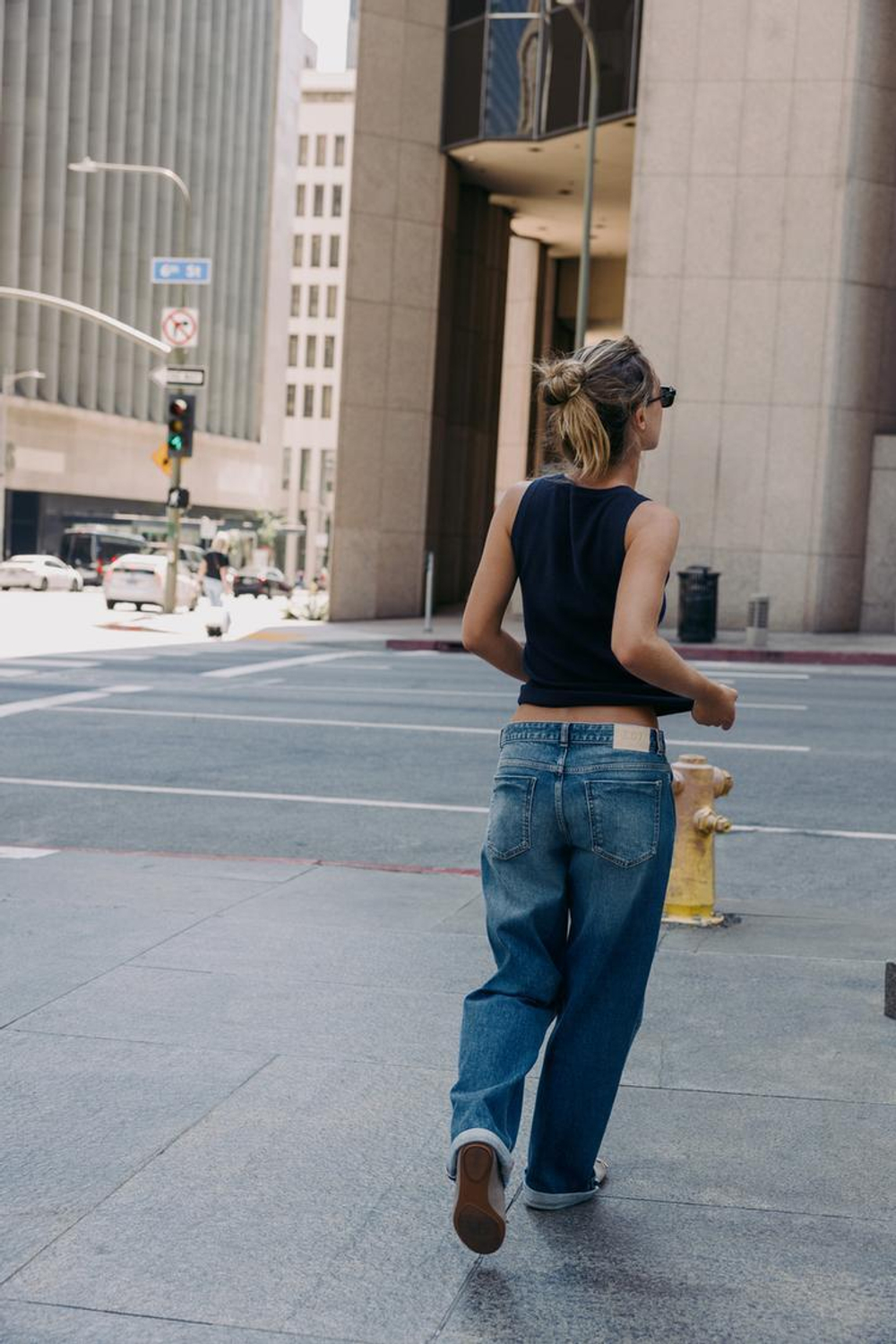 ZARA БАЗОВЫЙ ТРИКОТАЖНЫЙ ТОП, МОРСКОЙ СИНИЙ