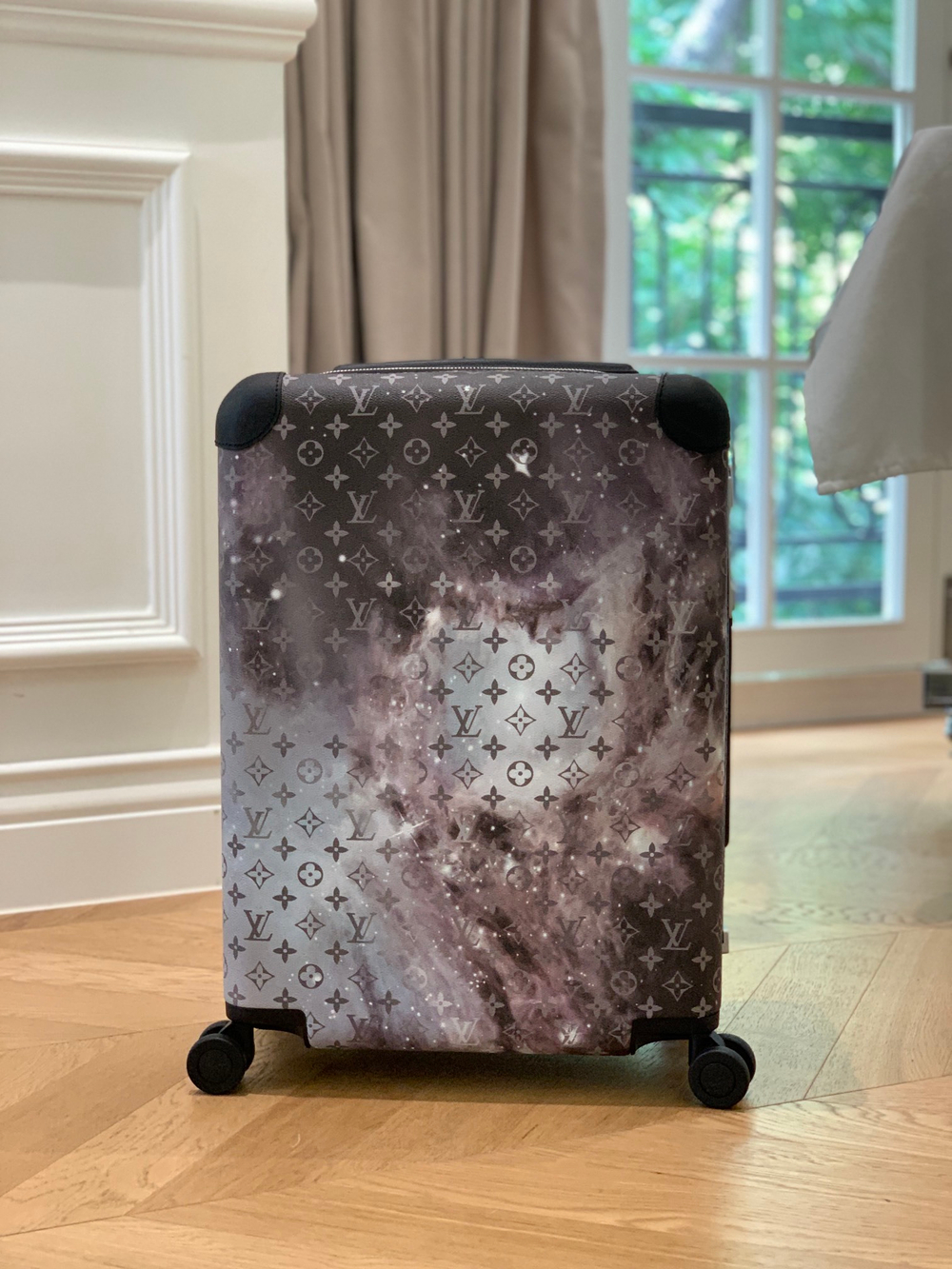 Louis Vuitton Horizon 55