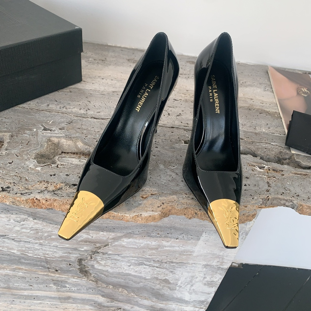 Saint Laurent Pumps