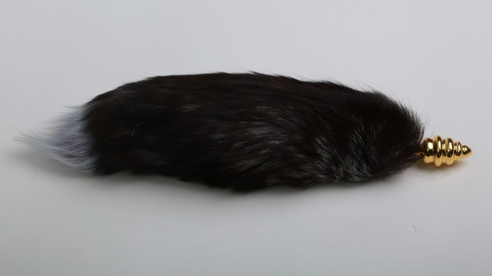 Золотистая анальная пробка с хвостом Королевская лиса (Цвет: черный)