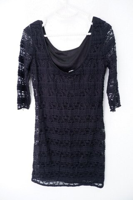 Платье Oodji кружевное  38 размер