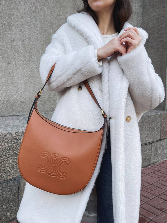 Celine Medium Heloïse Bag Cuir Triomphe