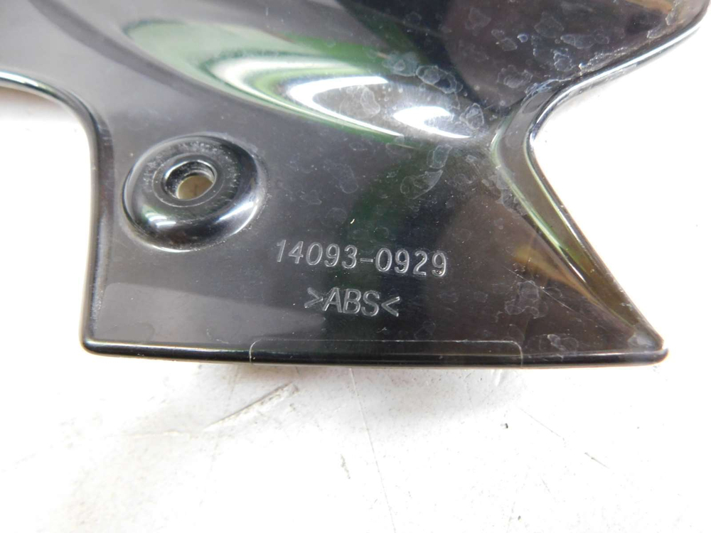 Стекло ветровое Kawasaki Z900 14093-0929