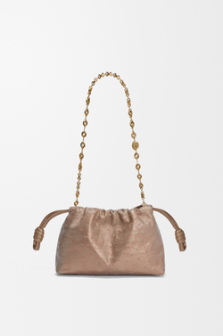 Loewe Мини-сумка Flamenco из перламутровой кожи страуса, цвет слоновой кости