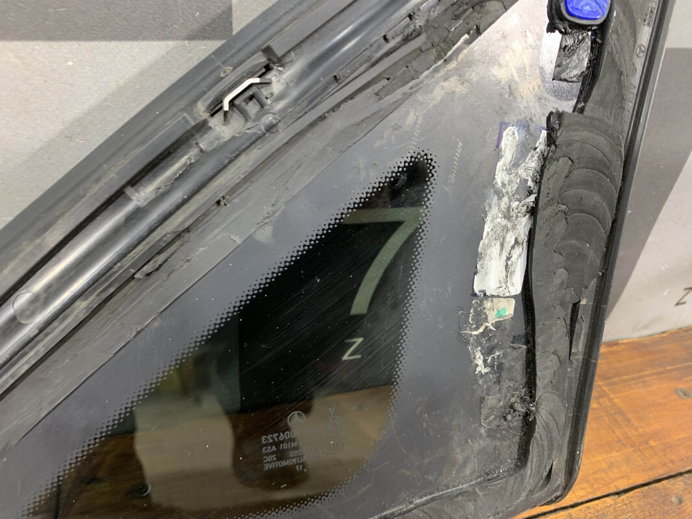 Стекло заднее левое глухое Mercedes GLC (C253) 16-нв Б/У Оригинал A2536707100