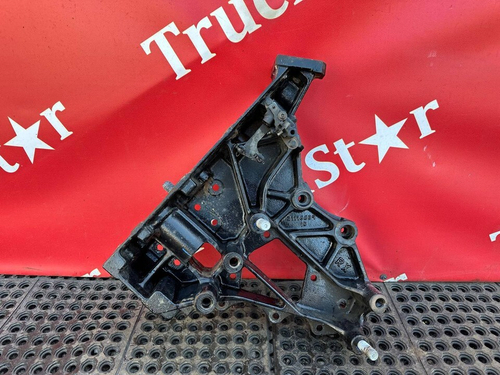 Кронштейн буксировочный левый 2019г