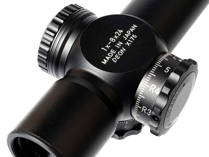 Прицел March-F 1-8x24 Shorty, сетка FMC-3, FFP, 30мм, с кронштейном (D8SV24FIML FMC-3)