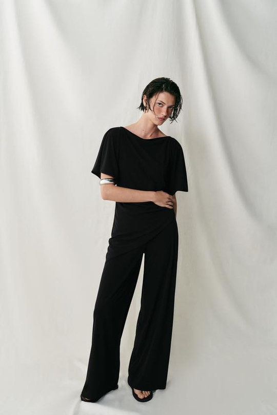 ZARA БРЮКИ ПРЯМОГО КРОЯ ИЗ КРЕПА С РАЗРЕЗАМИ, ЧЕРНЫЙ