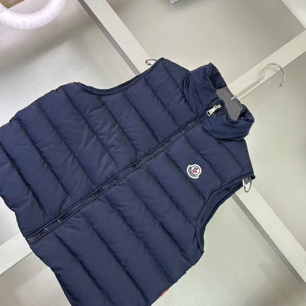 Жилет Moncler
