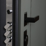 Стальная дверь "Форпост". Заказная модель.