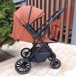 Прогулочная коляска с перекидной ручкой Luxmom H2, красная