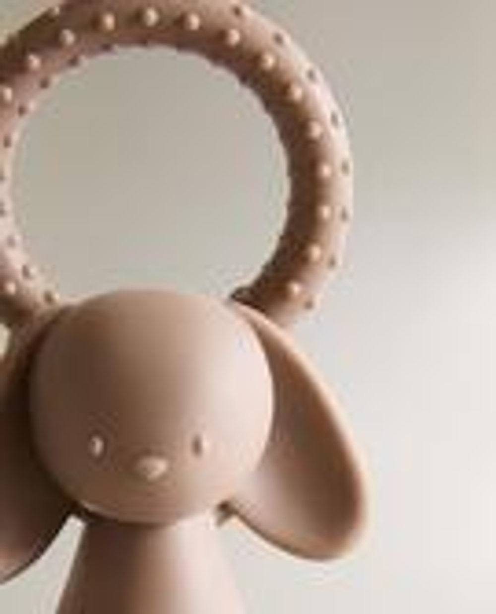ZARA HOME СИЛИКОНОВЫЙ ПРОРЕЗЫВАТЕЛЬ ДЛЯ ЗУБОВ «КРОЛИК», КОРИЧНЕВЫЙ