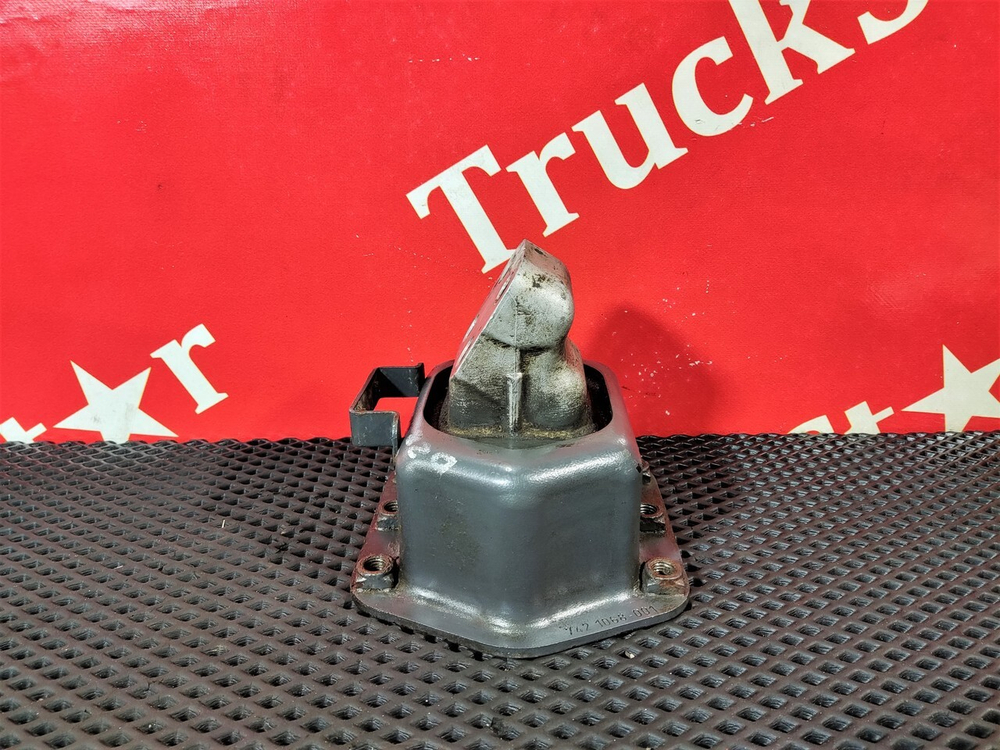 Подушка двигателя задняя