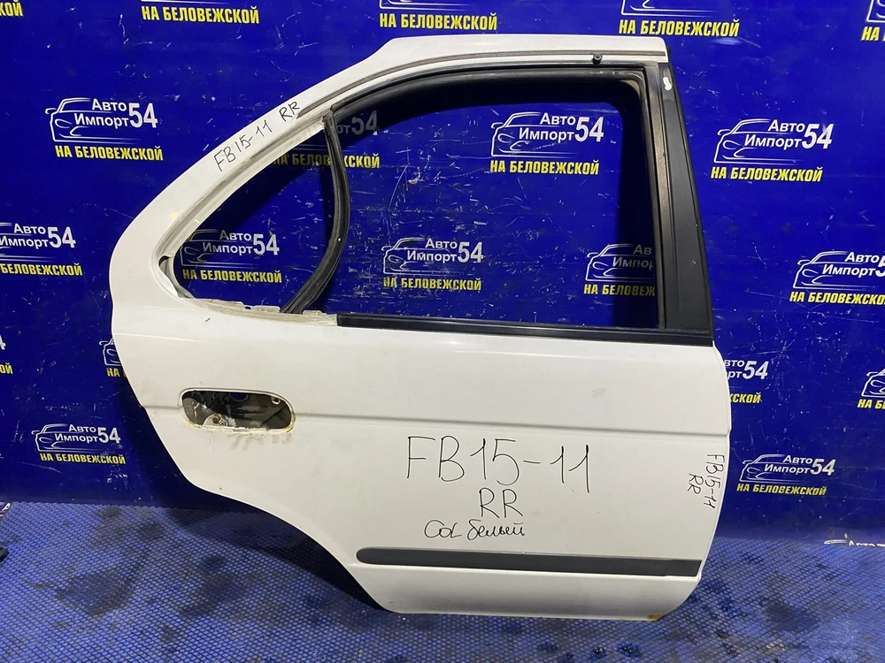 Дверь задняя правая NISSAN SUNNY 2000