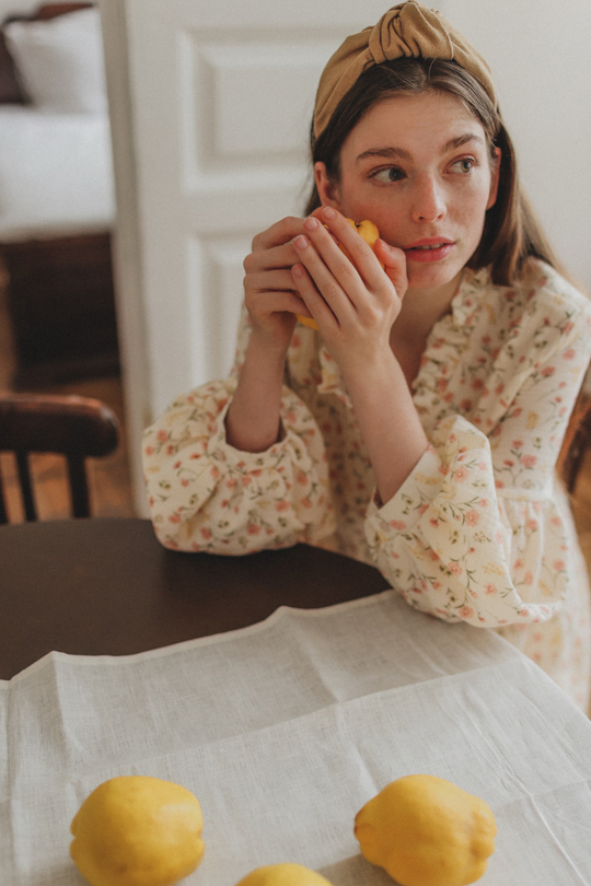 Платье оверсайз "Рюши" из муслина "Гвоздики"