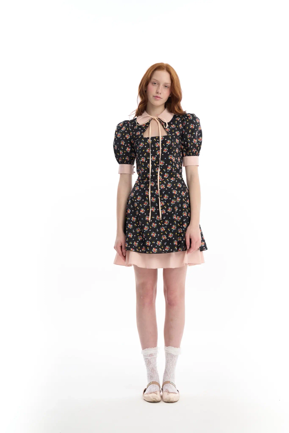 Платье-мини корсетное с отложным воротником