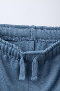 ZARA БРЮКИ С ВЫШИТОЙ НАДПИСЬЮ, СИНИЙ