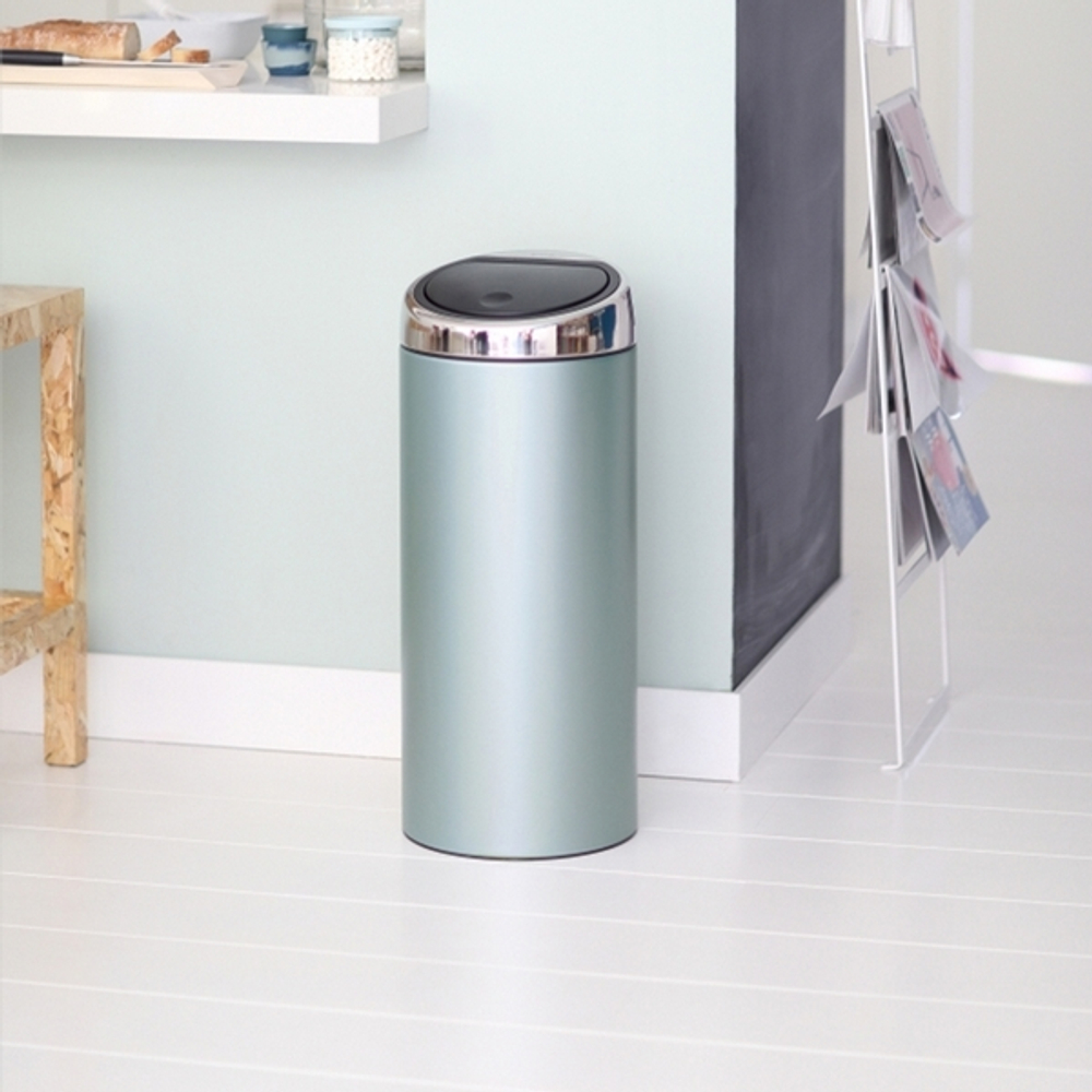Ведро для мусора Brabantia Touch Bin мятный металик 30л общий вид