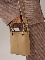 Сумка кожаная кросс-боди Deboro 30347 бежевая камелия