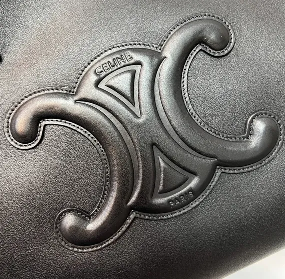 Сумка CELINE Cabas Drawstring Cuir Triomphe