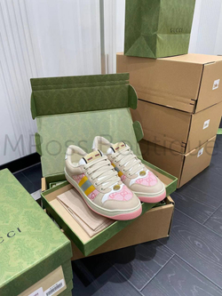 Женские кроссовки Gucci Screener в бежевом цвете