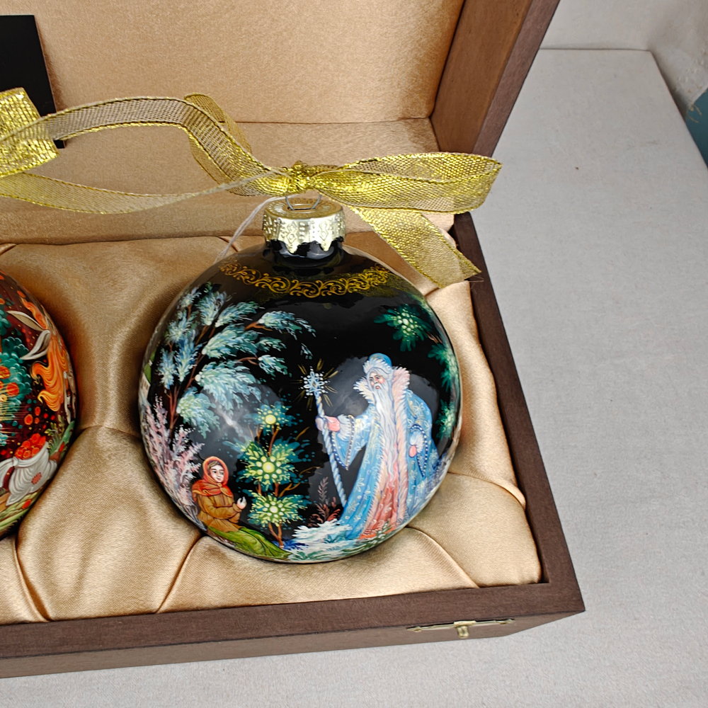 Набор из 3-х ёлочных шаров "Сказки" с росписью Палех