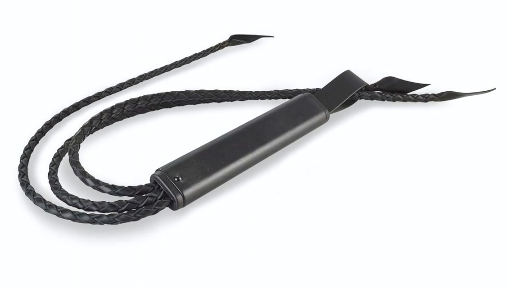 Черная кожаная плеть Элегант (Цвет: черный)