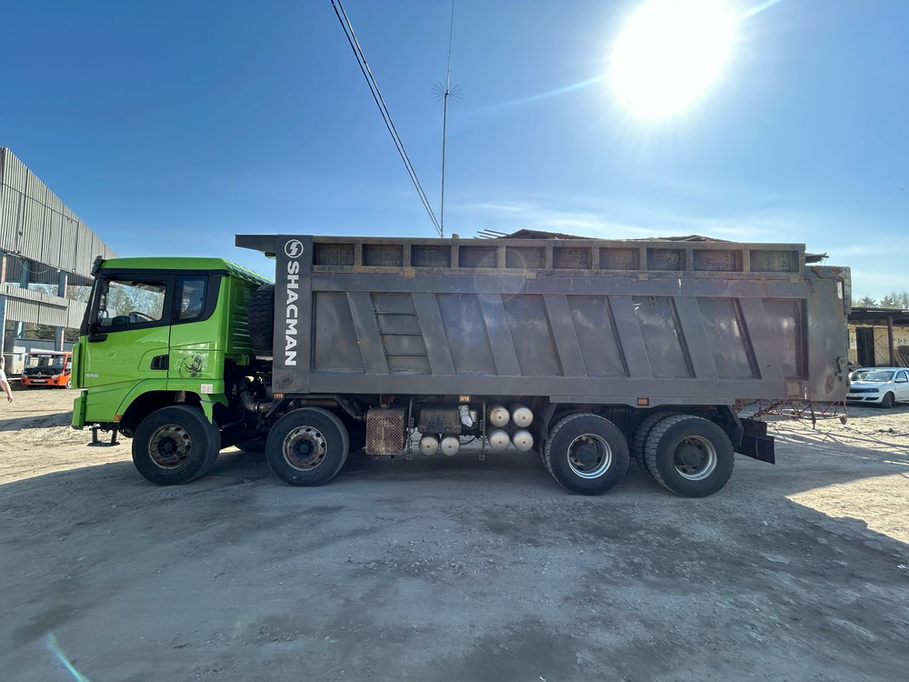 Shacman (Shaanxi) SX* 8x4 Самосвал SX331863366 (Дизельный, 12,5 л, 544 л.с., МТ)