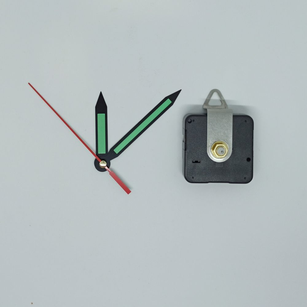 Часовой механизм, шток 12 мм, со стрелками №11 светятся в темноте (1уп = 5шт)