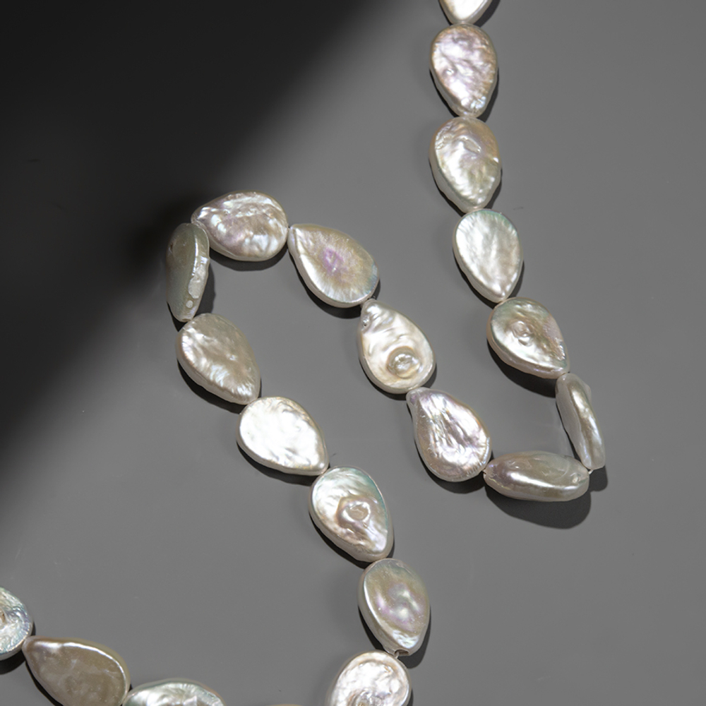 Жемчуг культивированный в форме капель, белый, 10*14мм