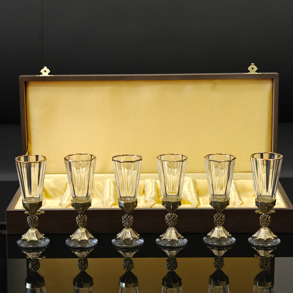 Набор из 6-ти лафитников "Герб России" в деревянном футляре