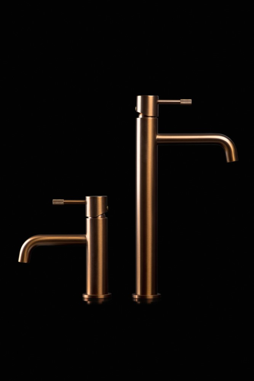 Смеситель для умывальника, Uno. Brushed Bronze