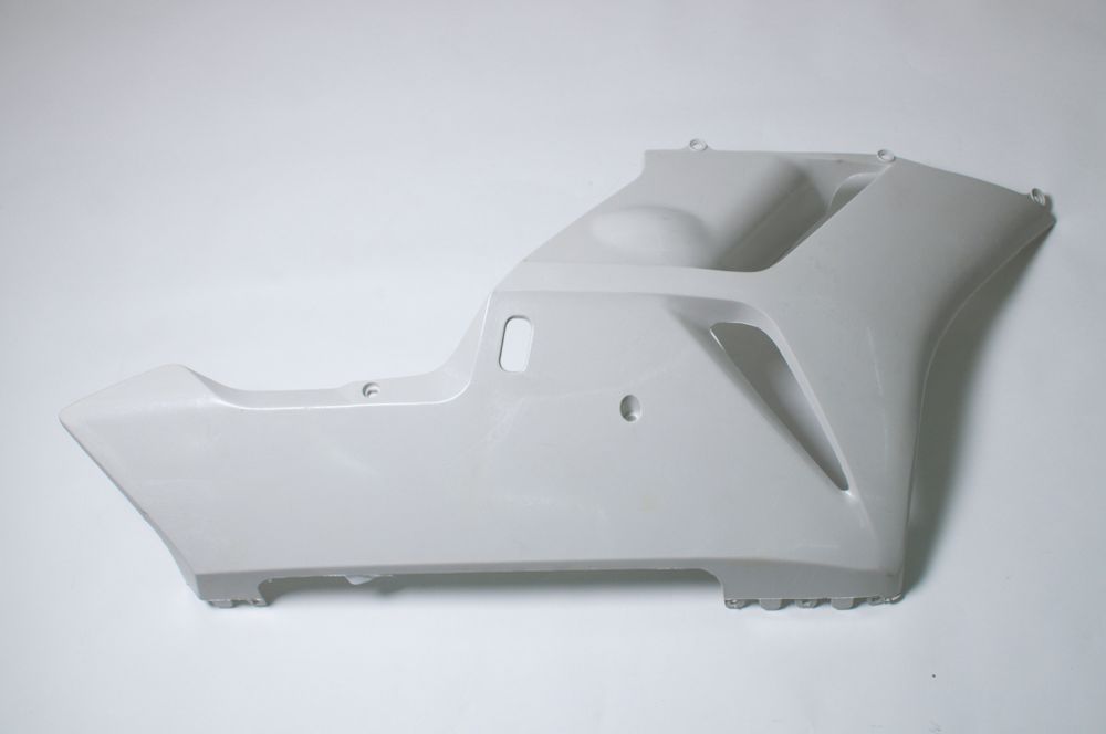 Правый нижний боковой пластик для Honda CBR 1000 RR 04-05 Без цвета
