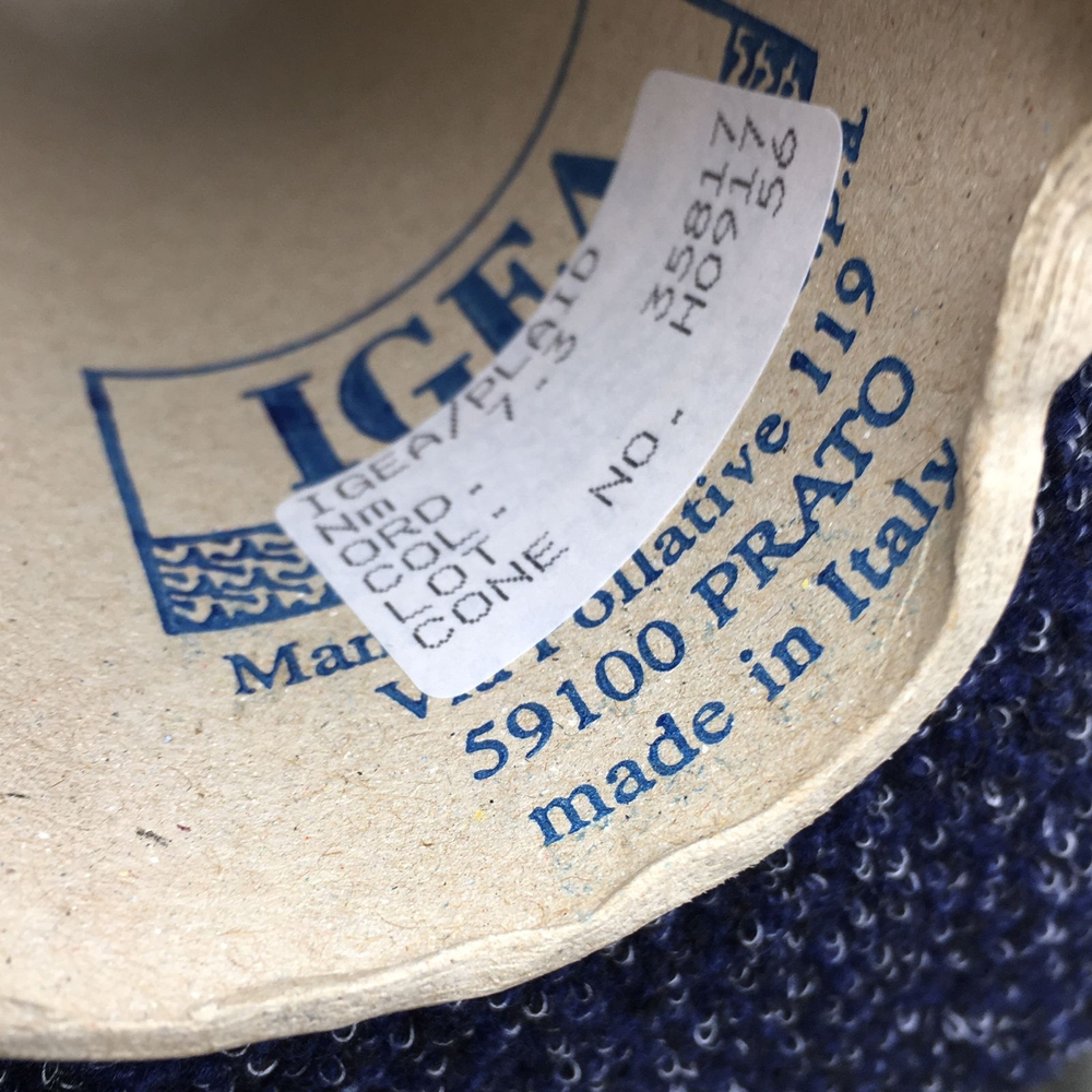 PLAID Igea  56% меринос extra fine, 24% п/а, 20% хлопок 730м/100гр col.35817. Сине-белый