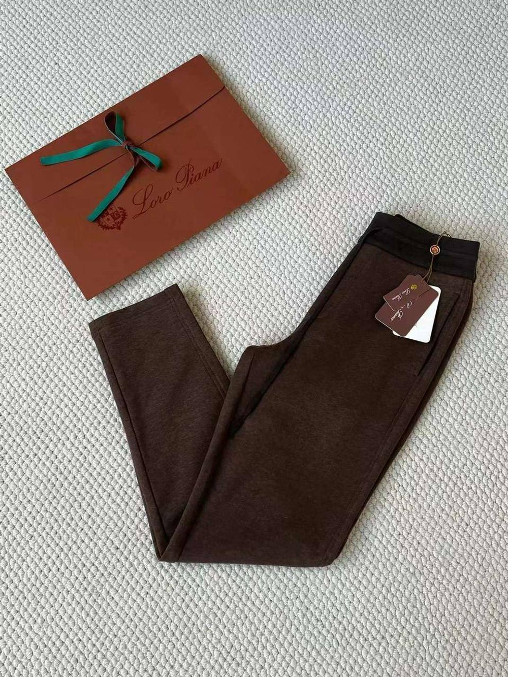 Прогулочный костюм Loro Piana