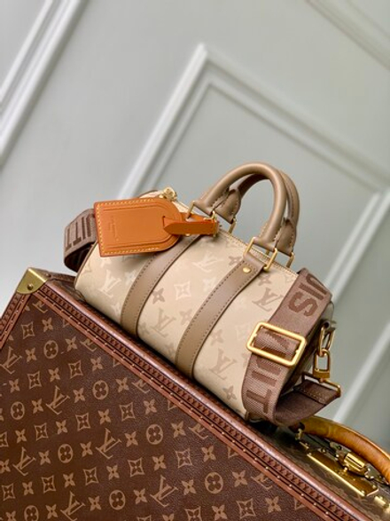 Louis Vuitton Keepall Bandouliere 25