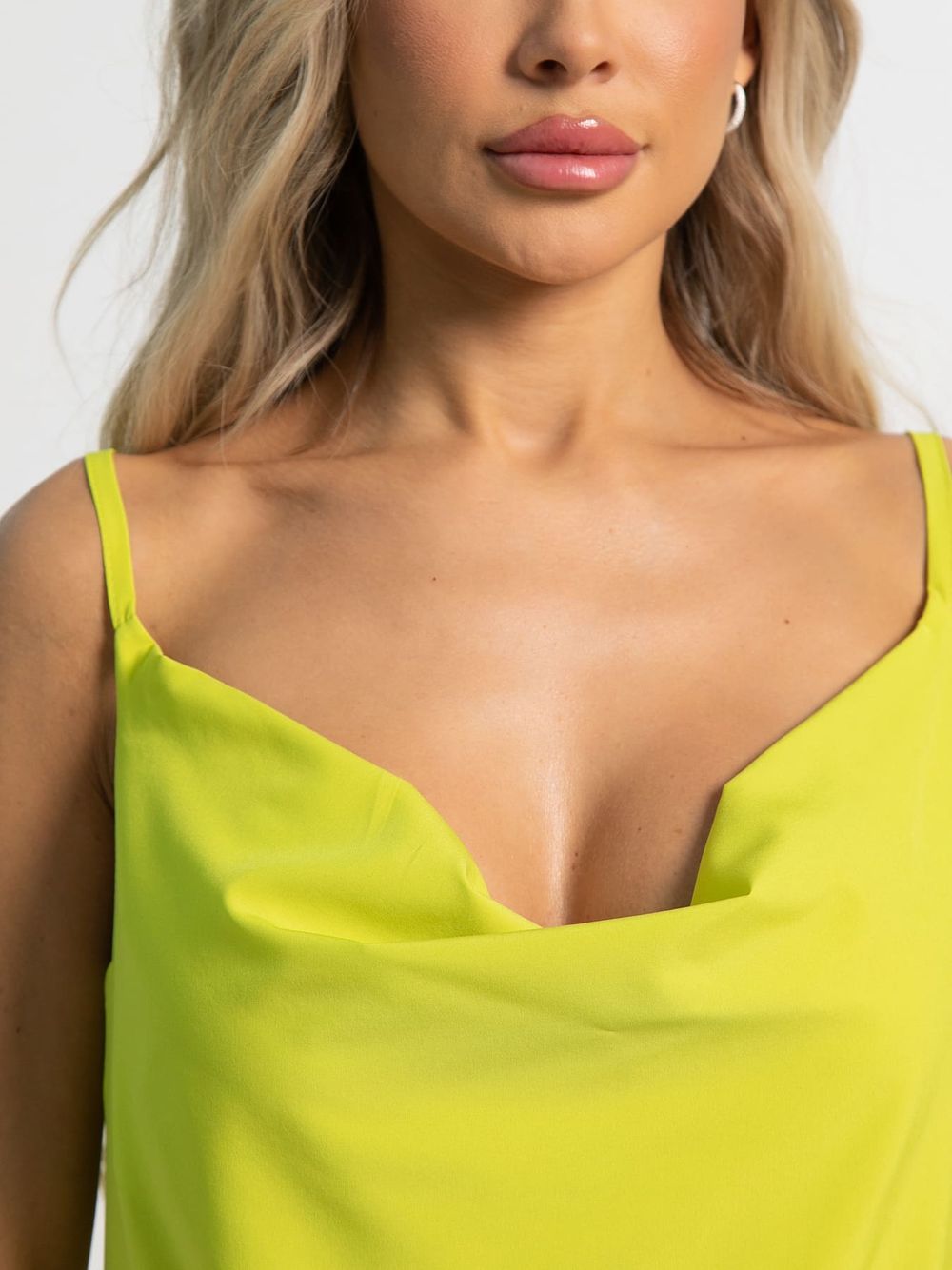 Топ Легкий штрих (лайм) Б15572-33М LT Collection