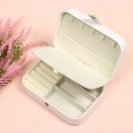 Шкатулка для украшений «ПАЛУМНА», цвет белый, 16*11*5см см