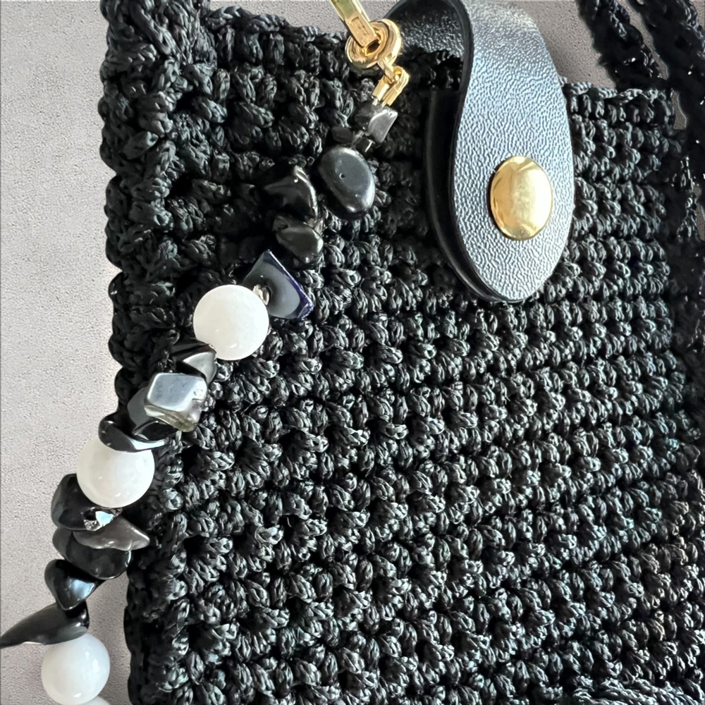 Сумка-чехол. Вставки из камней. Агат и Розовый кварц