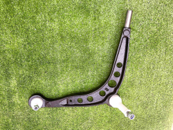 BMW E30 Рычаг правый FORMPART, MOOG