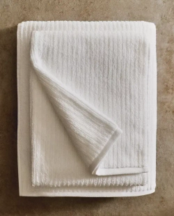 ZARA HOME ПОЛОТЕНЦЕ ДЛЯ ВАННОЙ ИЗ РЕЛЬЕФНОЙ ТКАНИ В РУБЧИК, БЕЛЫЙ