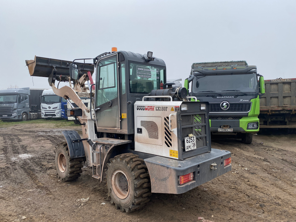 GOODWORK LX* Фронтальный погрузчик LX180F (Дизельный, 2,8 л, 45 л.с., АТ)