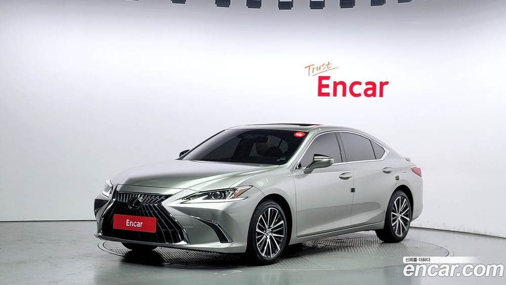 Lexus ES300h 7 Generation Luxury (11.2022)
