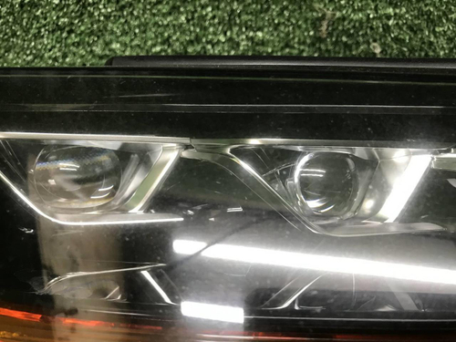 Битая Фара правая Lexus ES 7 (2018-2021) LED
