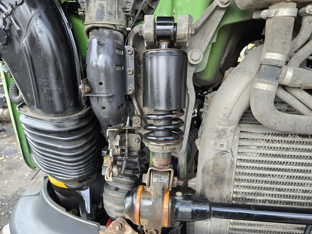 Амортизатор кабины передний