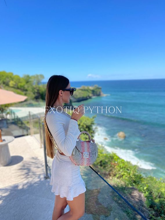 Сумка из питона нежно-розовая с золотым напылением BG-485