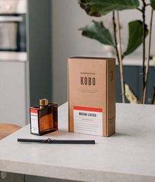Modena Leather, комнатный диффузор с палочками Woodblock, Kobo Candles