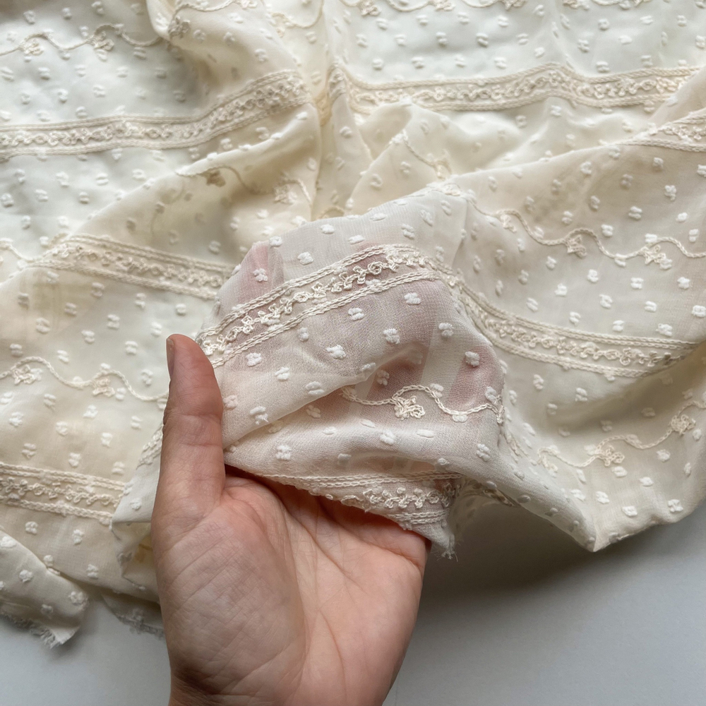 Вышивка на шифоне