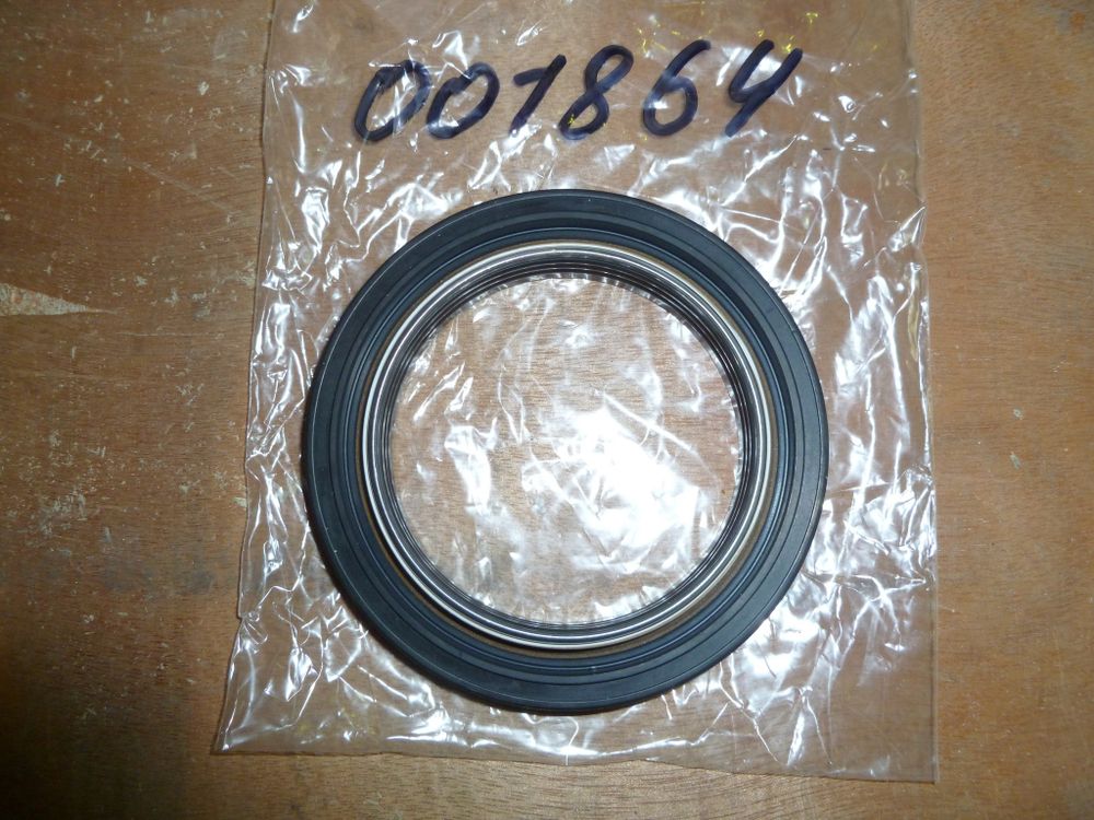 Сальник (70х100х13) вала коленчатого передний SDEC SC4H180D2; TDS 120 4LTE/Front oil seal (S00004645)